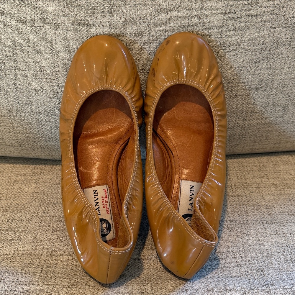 Lanvin Patent Ballet Flats Size 5.5\6 see measurements light brown